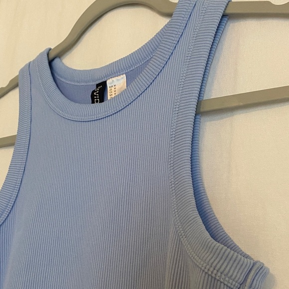 H&M Light Blue Ribbed Crop Top - Picture 3 of 4